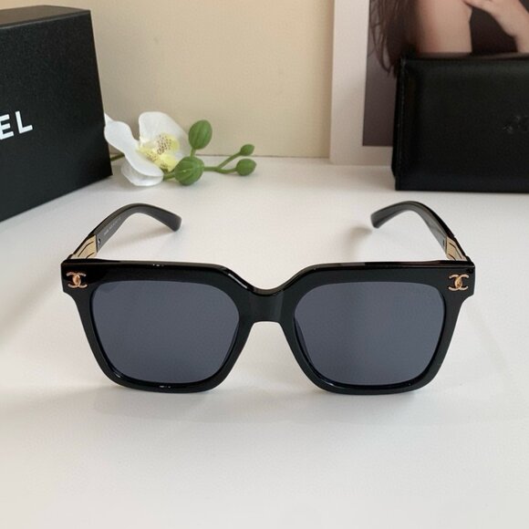 CHANEL Women\'s Black Sunglasses main image 6